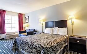 Days Inn By Wyndham Market Center Dallas Love Field